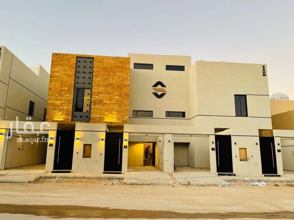 دور للبيع في شارع ابي عبدالله الصقلي, حي عكاظ, مدينة الرياض, منطقة الرياض 1 صورة