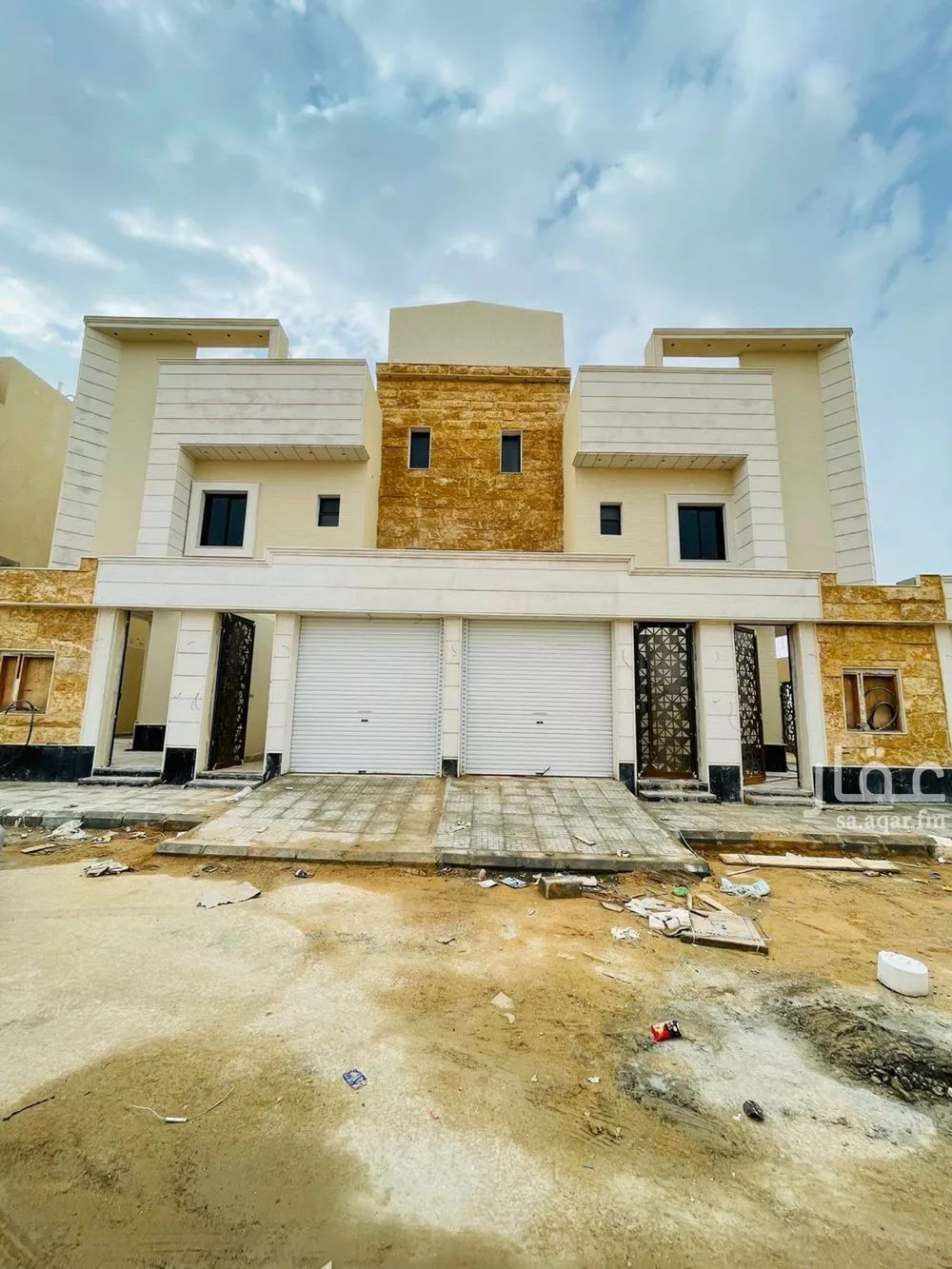 دور للبيع في حي عكاظ, مدينة الرياض, منطقة الرياض 1 صورة