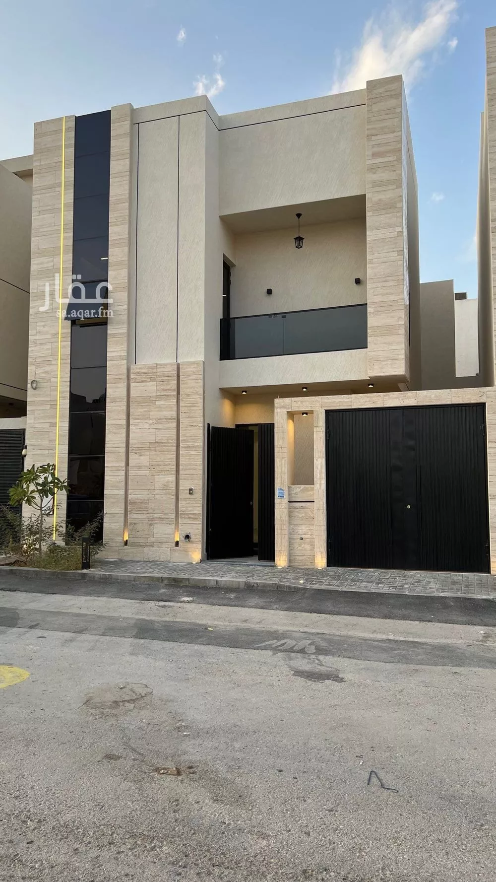 فيلا للبيع في شارع عبداللطيف بن المبارك, حي المهدية, مدينة الرياض, منطقة الرياض 1 صورة