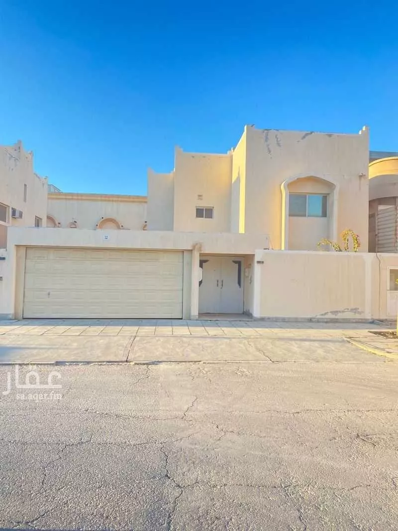 فيلا للإيجار في شارع شارع النزهة, حي  نجد الشمالي, مدينة مدينه الجبيل الصناعيه, المنطقة الشرقية 1 صورة