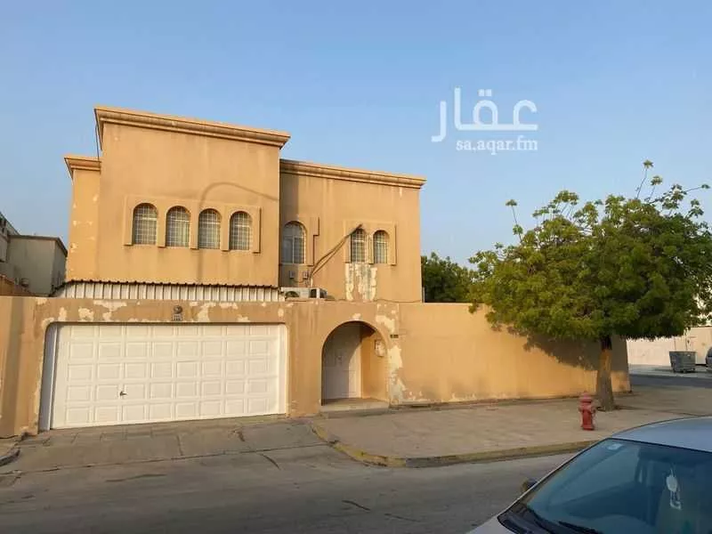 فيلا للبيع في شارع شارع العين, مدينة مدينه الجبيل الصناعيه, المنطقة الشرقية 1 صورة
