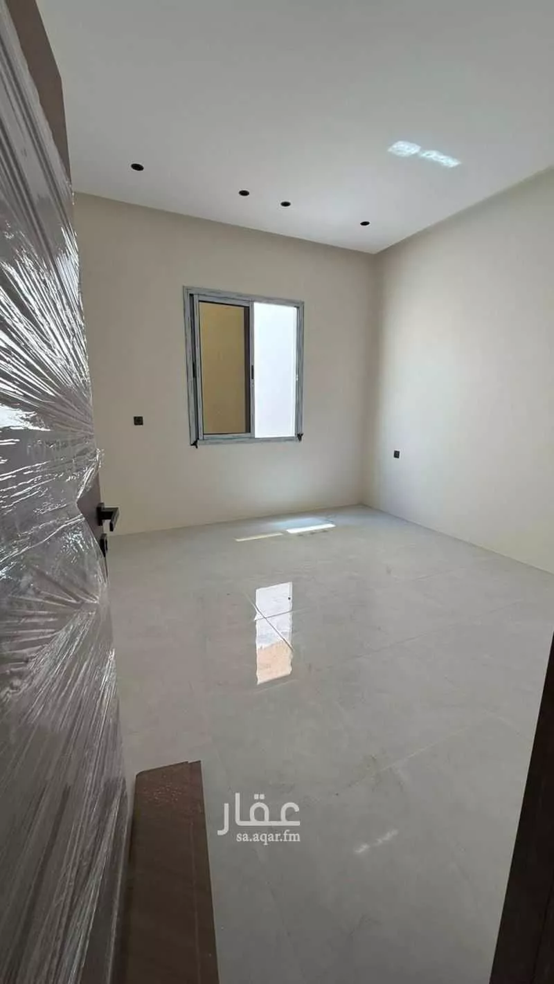 شقة للبيع في شارع قس بن ساعدة, حي المطار, مدينة حائل, منطقة حائل