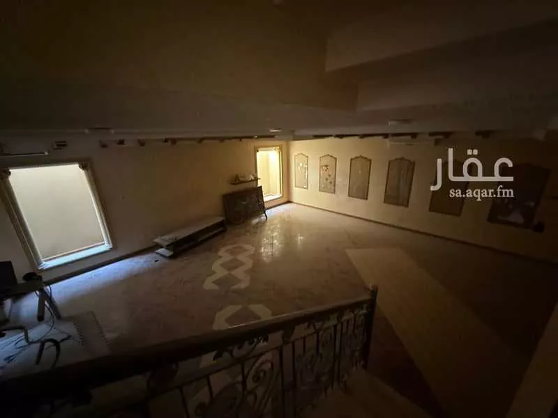 فيلا للإيجار في شارع رفيق الحريري, حي الورود, مدينة الرياض, منطقة الرياض 1 صورة