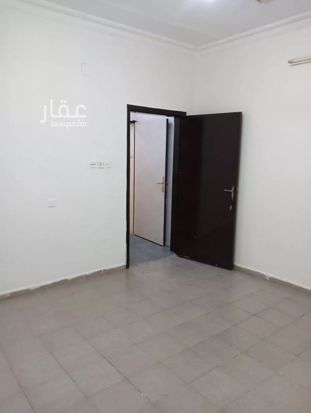عمارة للإيجار في شارع الشيخ علي بن حسين بن محمد, حي النسيم الشرقي, مدينة الرياض, منطقة الرياض 1 صورة