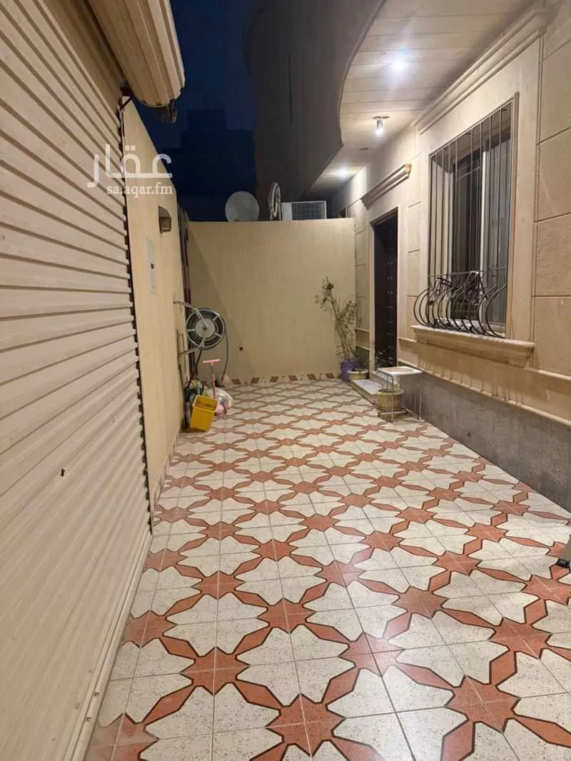 فيلا للبيع في شارع رقم 324 ، حي القيروان ، الرياض ، منطقة الرياض 1 صورة