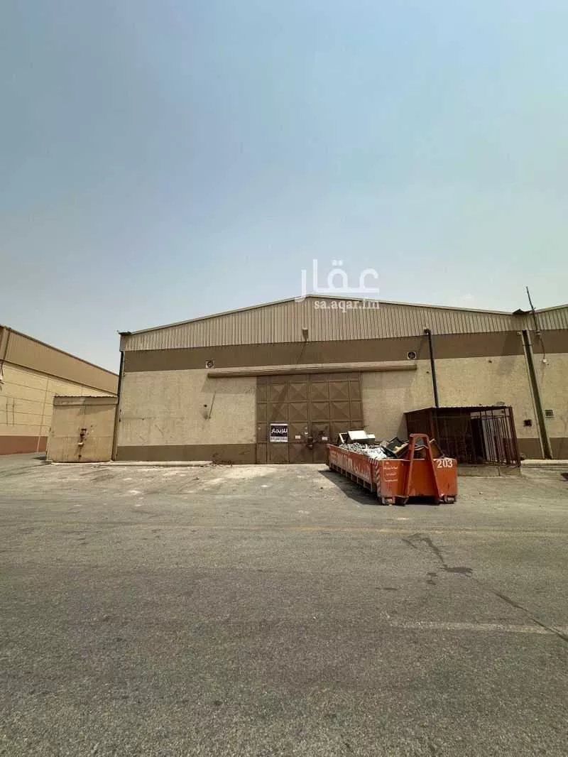 مستودع للإيجار في شارع عبدالرحمن بن معاوية, حي الدار البيضاء, مدينة الرياض, منطقة الرياض 1 صورة
