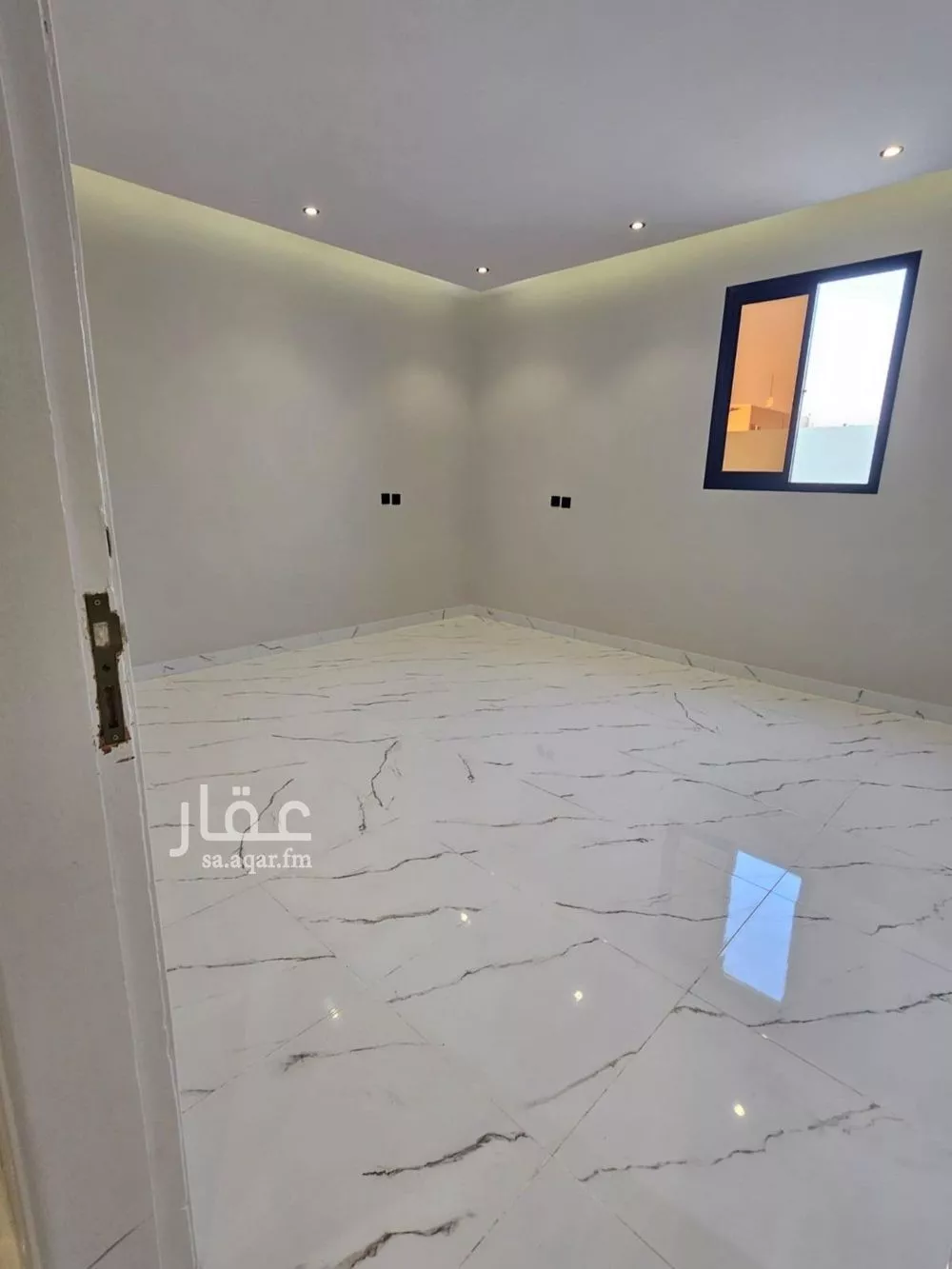 شقة للإيجار في شارع سفيان بن المهلب, حي الملك فيصل, مدينة الرياض, منطقة الرياض 1 صورة