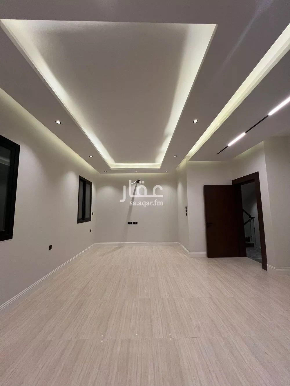 دور للبيع في شارع عبدالله الخزرجي, حي العارض, مدينة الرياض, منطقة الرياض 1 صورة