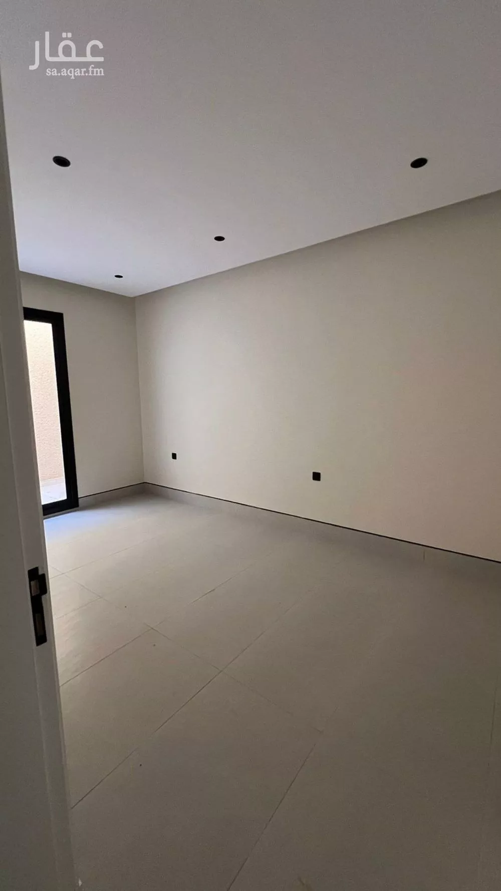 دور للبيع في شارع عبدالله بن بري, حي الملك فهد, مدينة الرياض, منطقة الرياض 1 صورة