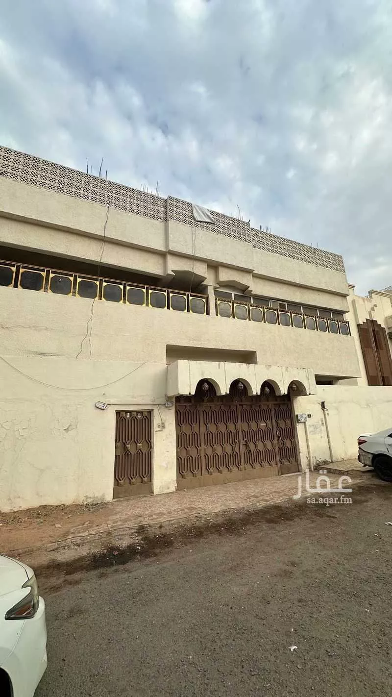 عمارة للبيع في شارع عبدالله ابن ابي زيد ، حي الشريبات ، المدينة المنورة ، منطقة المدينة المنورة 1 صورة