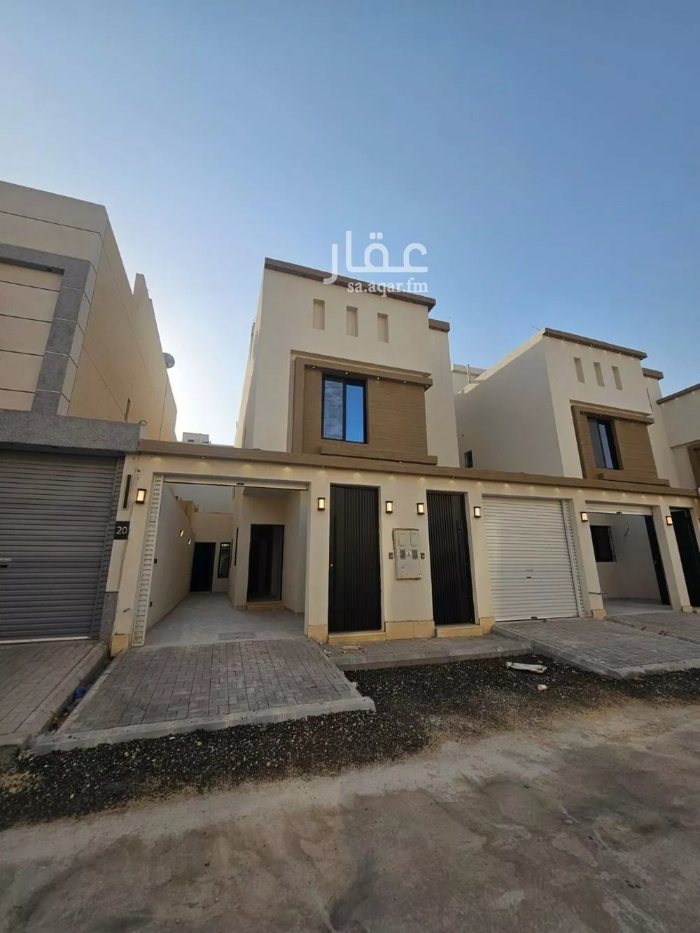 دور للبيع في شارع حسان بن قيس, حي بدر, مدينة الرياض, منطقة الرياض 1 صورة
