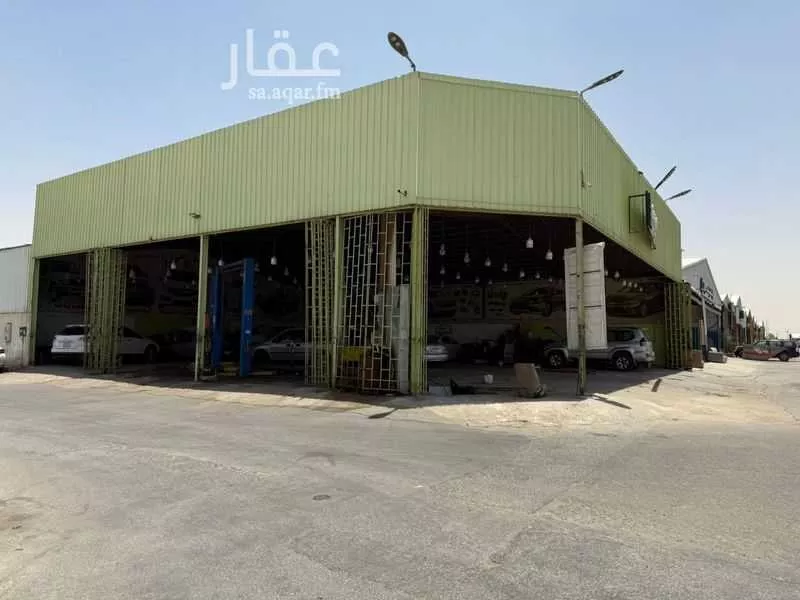 محل للبيع في شارع عرفات, حي بدر, مدينة الرياض, منطقة الرياض 1 صورة