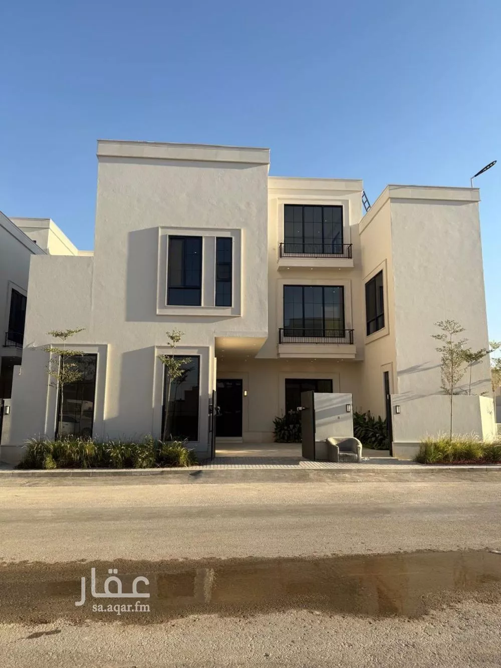 فيلا للبيع في شارع السيل الكبير, حي المهدية, مدينة الرياض, منطقة الرياض 1 صورة