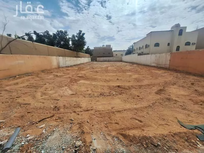 أرض للإيجار في شارع محمد الأندلسي, حي السعادة, مدينة الرياض, منطقة الرياض 1 صورة