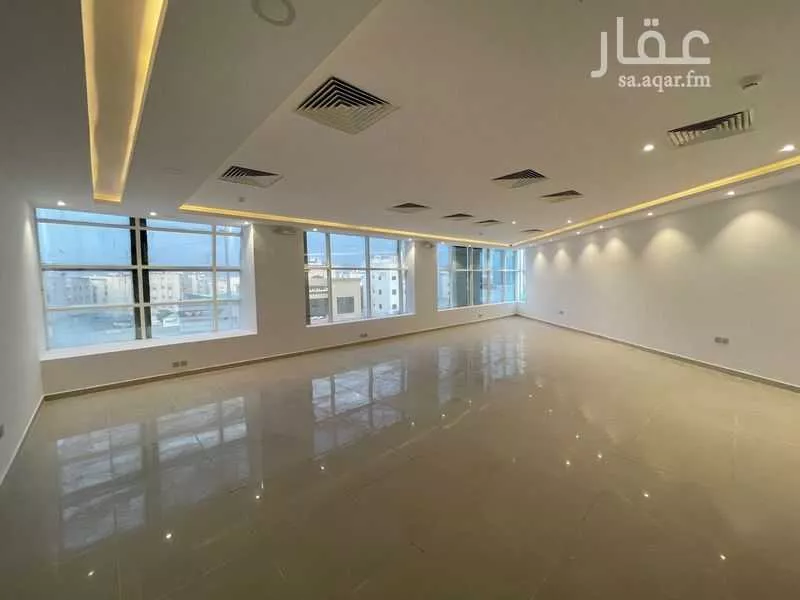 مكتب تجاري للإيجار في شارع عبدالله ابن عبيد ابن عدي, حي العريض, مدينة المدينه المنوره, منطقة المدينة المنورة 1 صورة
