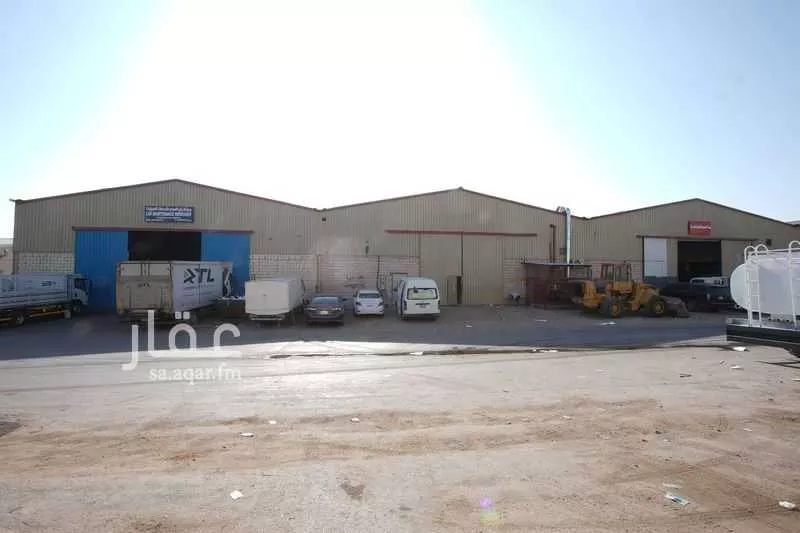 مستودع للإيجار في شارع الحواجز, حي السلي, مدينة الرياض, منطقة الرياض 1 صورة