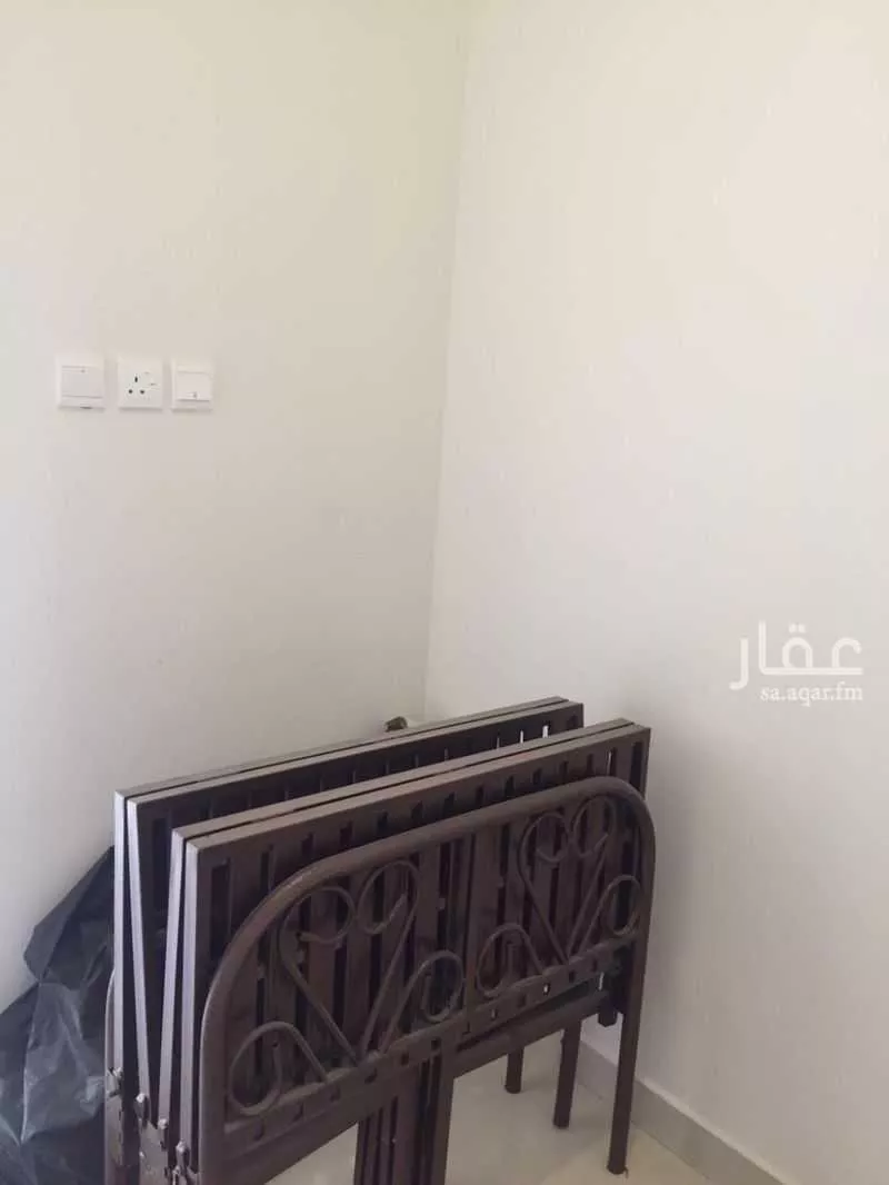 غرفة للإيجار في شارع أبي المجد الشنائي, القيروان, الرياض 1 صورة