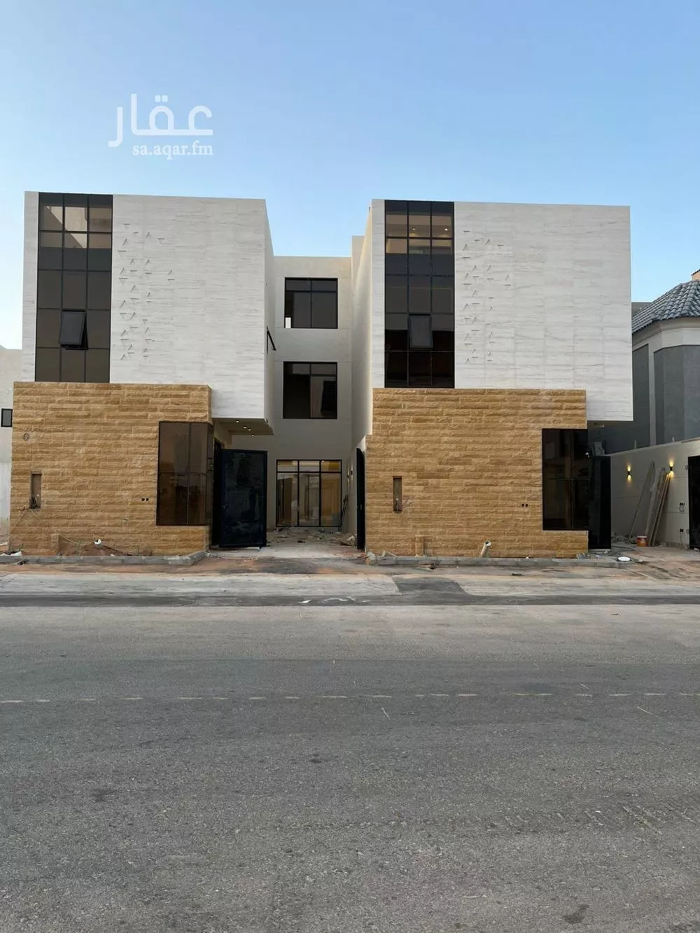 فيلا للبيع في شارع محمد بن أحمد الحجازي, حي المهدية, مدينة الرياض, منطقة الرياض 1 صورة