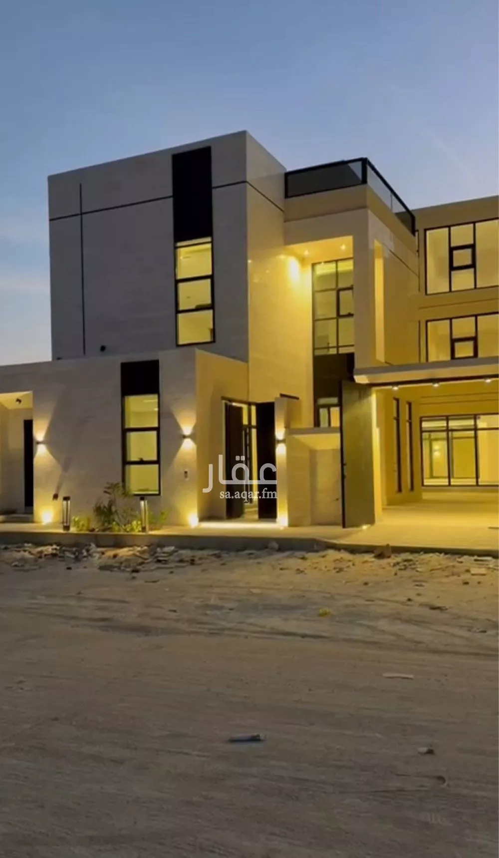 فيلا للبيع في شارع أبي يوسف المقدسي, حي المهدية, مدينة الرياض, منطقة الرياض 1 صورة