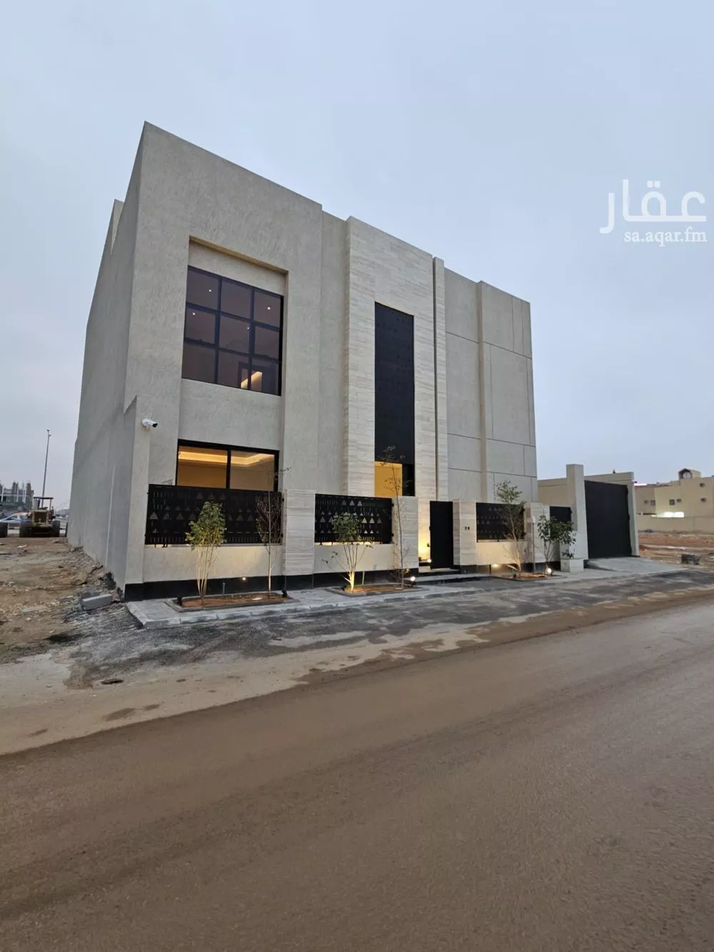 فيلا للبيع في شارع علي بن أبي عبدالله, حي المهدية, مدينة الرياض, منطقة الرياض 1 صورة