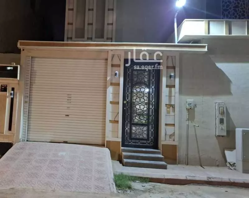 فيلا للبيع في شارع رقم 55 ، حي ظهرة لبن ، الرياض ، منطقة الرياض 1 صورة