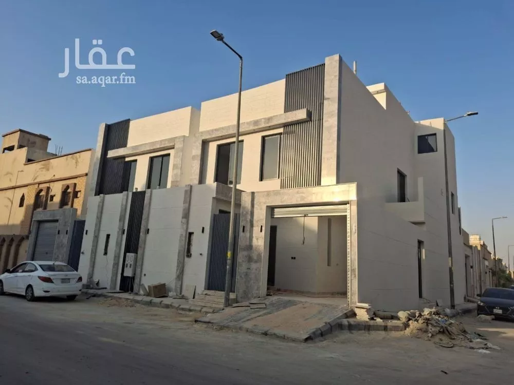 فيلا للبيع في شارع أبين, حي العريجاء الغربي, مدينة الرياض, منطقة الرياض 1 صورة