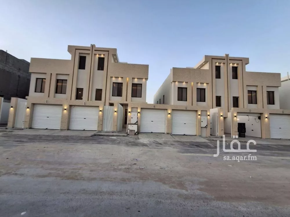 دور للبيع في شارع الجارود السلمي, حي عكاظ, مدينة الرياض, منطقة الرياض 1 صورة