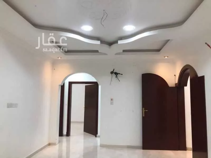 عمارة للإيجار في شارع بنو الوليد ابن ربيعة, حي عين نجم, مدينة الاحساء, المنطقة الشرقية 1 صورة