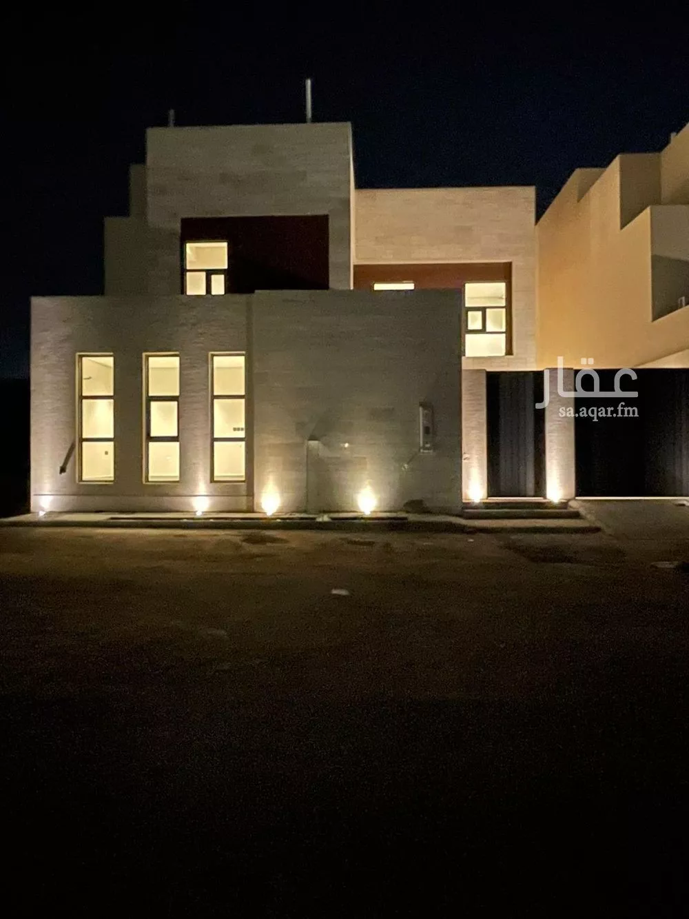 فيلا للبيع في شارع السيد عبدالله شطا, حي المهدية, مدينة الرياض, منطقة الرياض 1 صورة