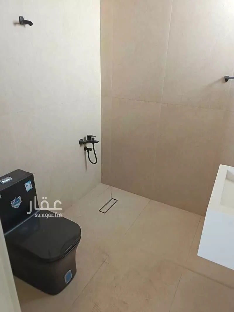 فيلا للإيجار في شارع الصمة الأصغر, حي العليا, مدينة الرياض, منطقة الرياض 1 صورة