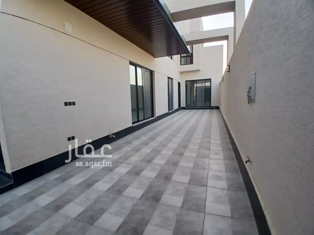 فيلا للبيع في شارع الميدان بن صخر, حي المهدية, مدينة الرياض, منطقة الرياض 1 صورة