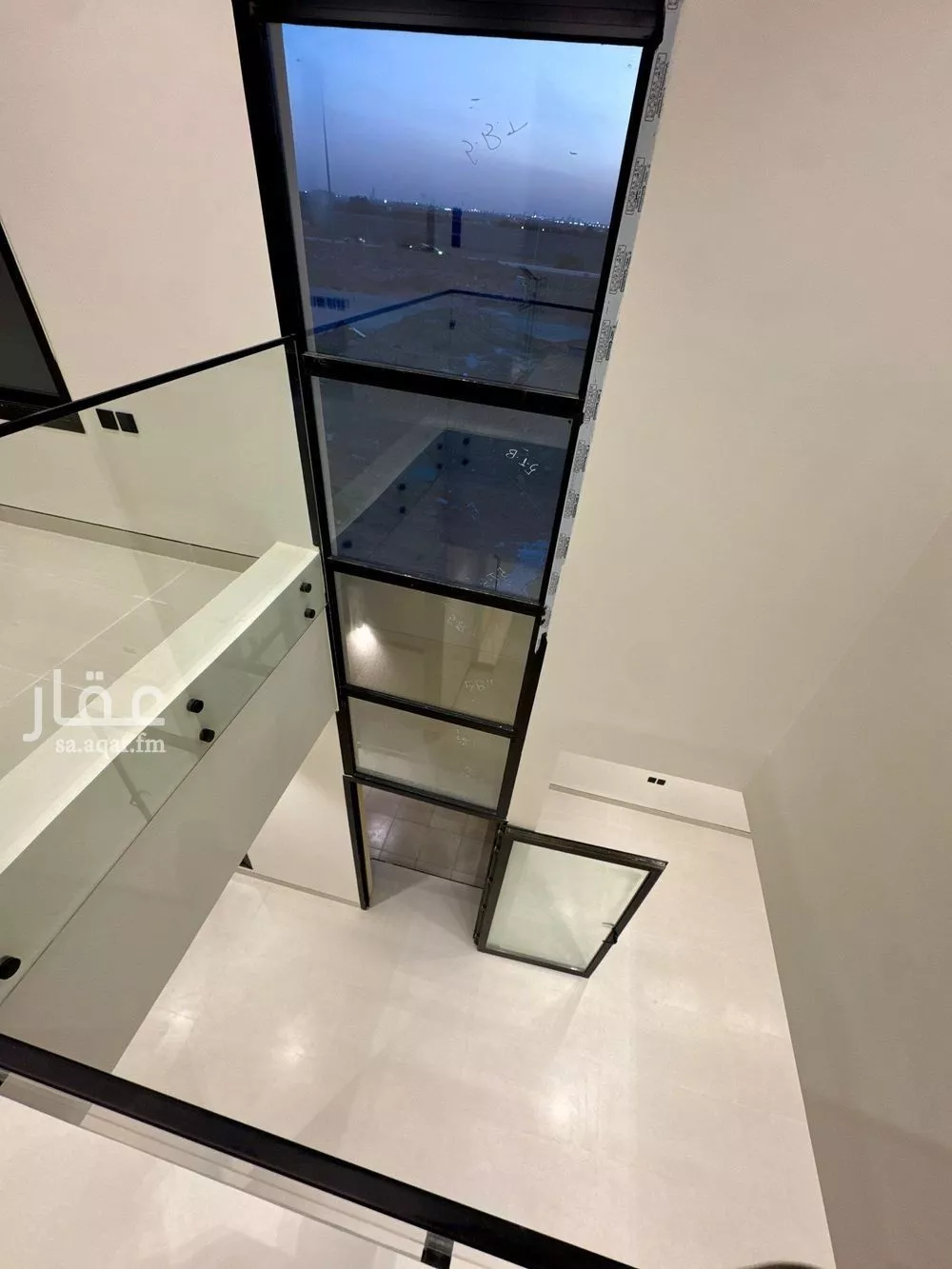 فيلا للبيع في شارع زياد بن أيوب, حي الرمال, مدينة الرياض, منطقة الرياض 1 صورة