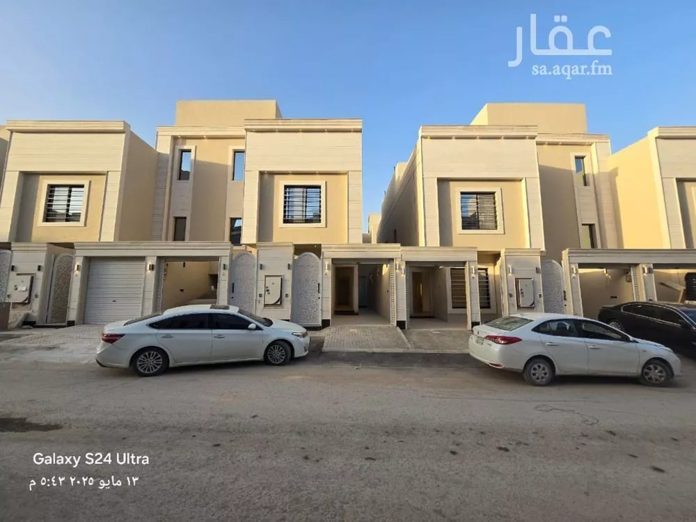 فيلا للبيع في شارع احمد بن رسلان, حي بدر, مدينة الرياض, منطقة الرياض 1 صورة