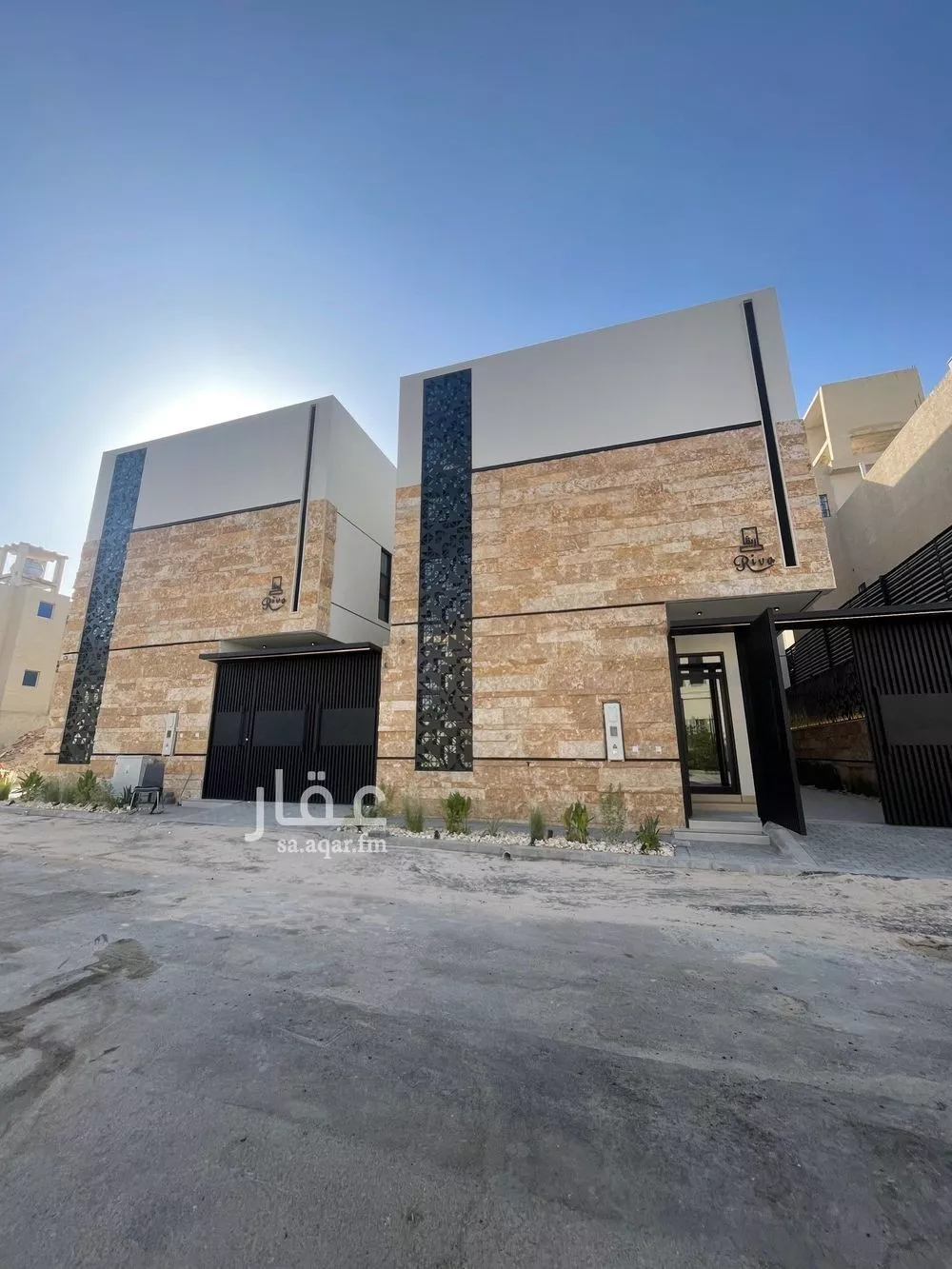 فيلا للبيع في شارع عبداللطيف بن المبارك, حي المهدية, مدينة الرياض, منطقة الرياض 1 صورة