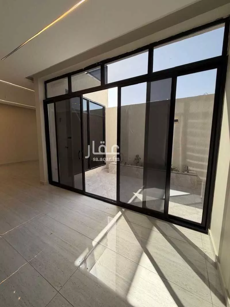 فيلا للبيع في شارع الشموع, حي الشعلة, مدينة الدمام, المنطقة الشرقية 1 صورة