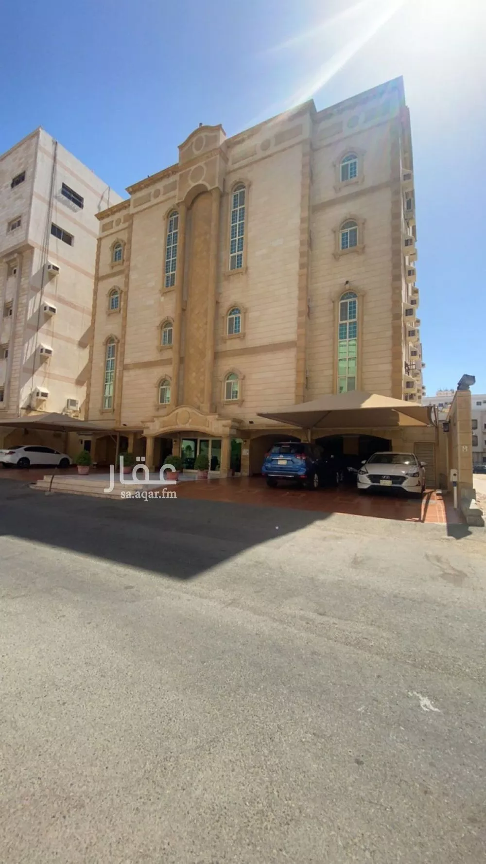 عمارة للبيع في شارع ابي جعفر الخازن, مدينة جدة, منطقة مكة المكرمة 1 صورة