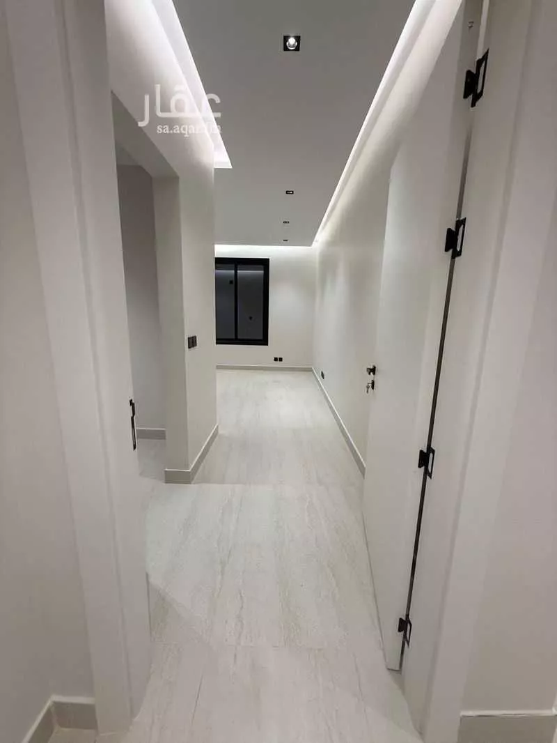 عمارة للإيجار في شارع المركز, حي الوادي, مدينة الرياض, منطقة الرياض 1 صورة