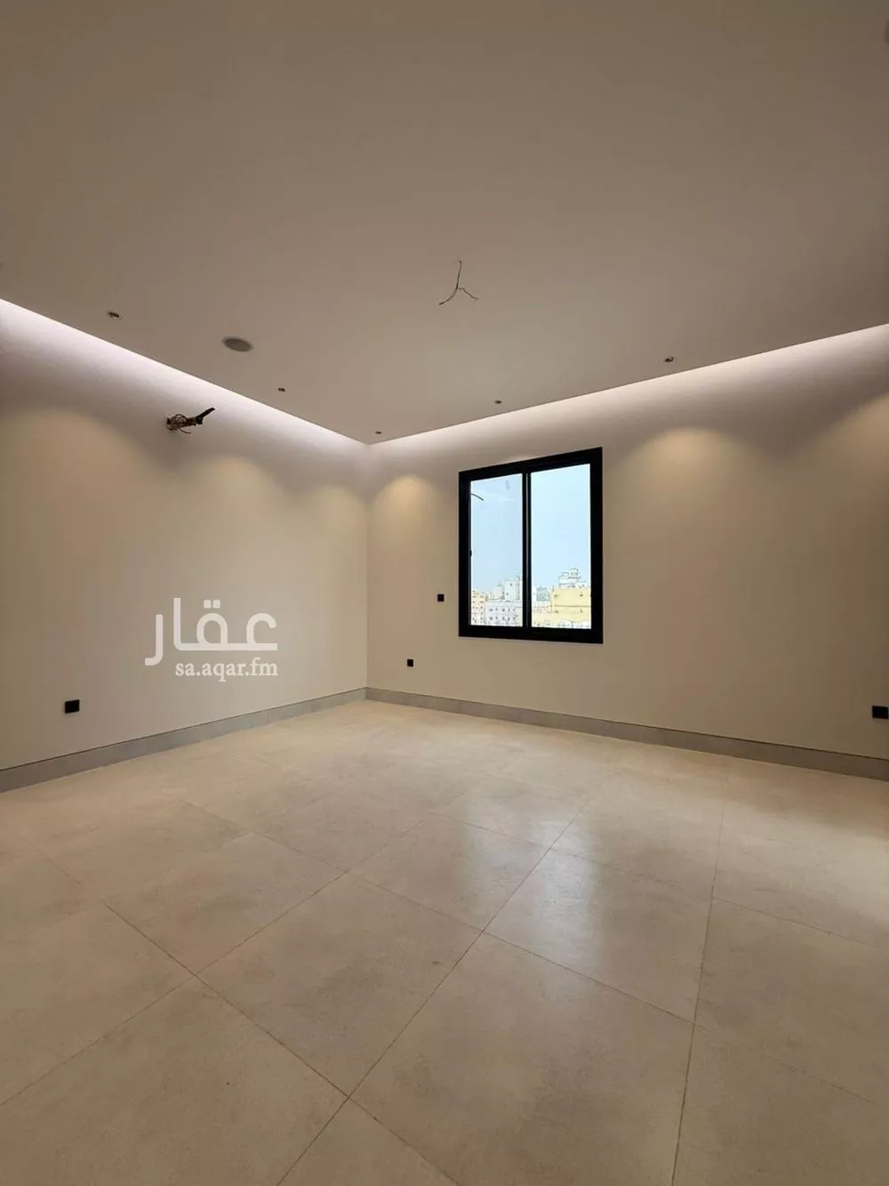 عمارة للبيع في شارع علي الفاباتي, حي السلامة, مدينة جدة, منطقة مكة المكرمة 1 صورة