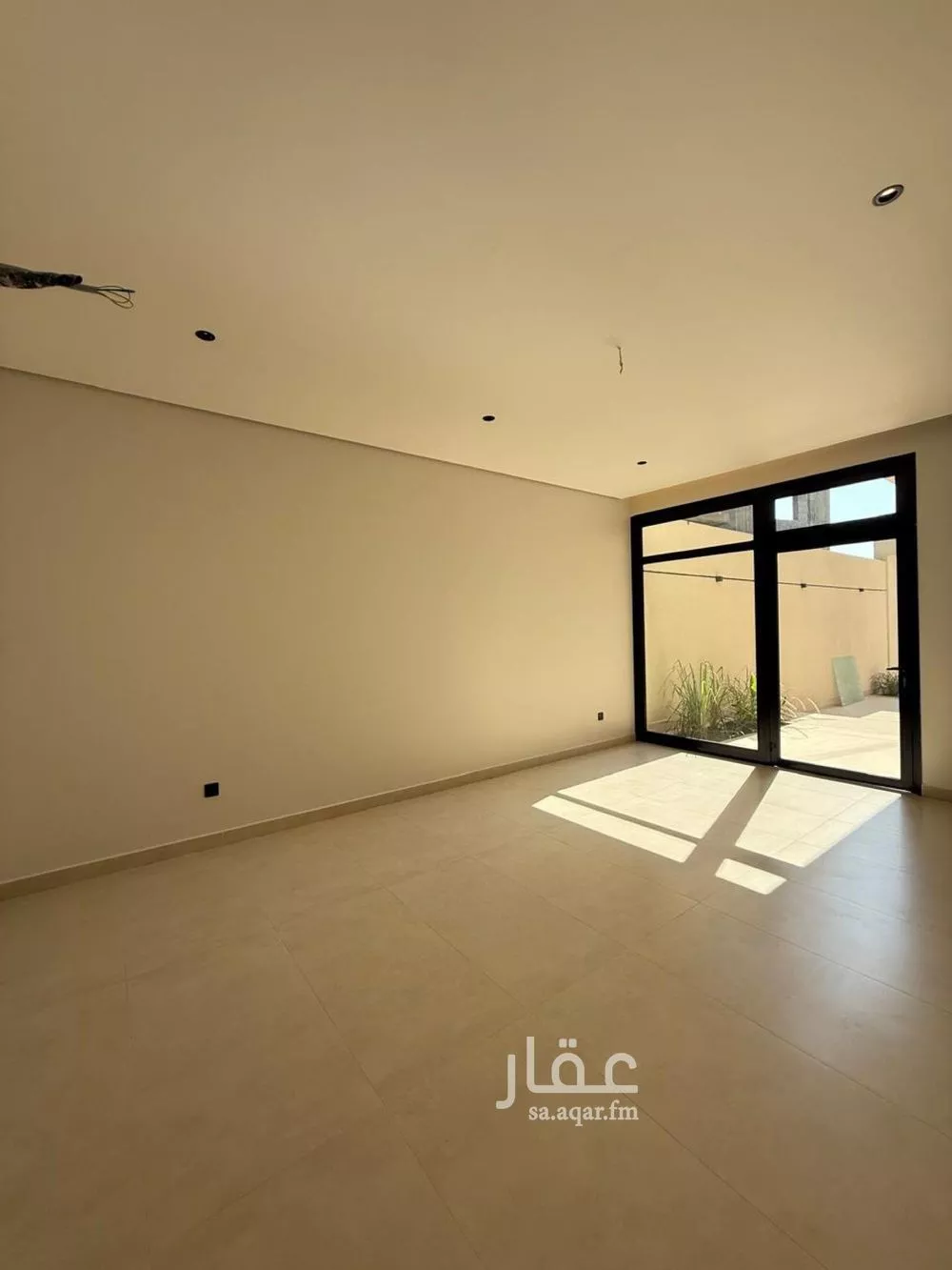 فيلا للبيع في شارع أبي الخير القزويني, حي الياقوت, مدينة جدة, منطقة مكة المكرمة 1 صورة