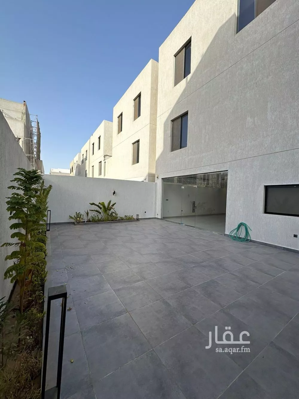 فيلا للبيع في شارع الامير مشعل ابن ماجد ابن عبدالله, حي الشراع, مدينة جدة, منطقة مكة المكرمة 1 صورة