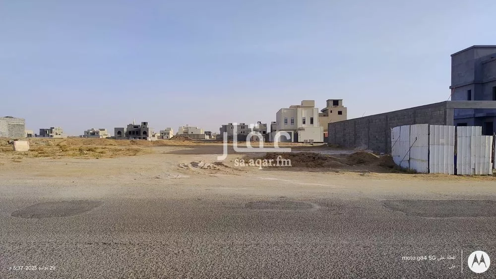 أرض للبيع في شارع عمير بن الحارث, حي الحزم, مدينة الرس, منطقة القصيم 1 صورة