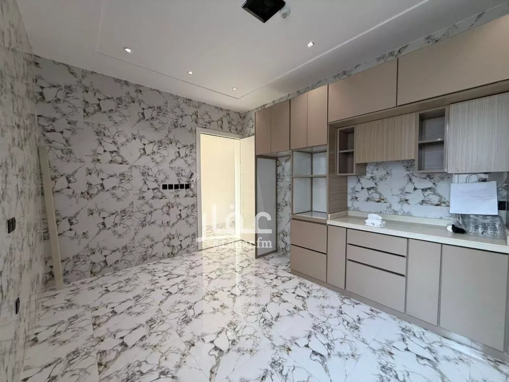 شقة للإيجار في شارع عبدالقادر الفتني, حي عكاظ, مدينة الرياض, منطقة الرياض 1 صورة