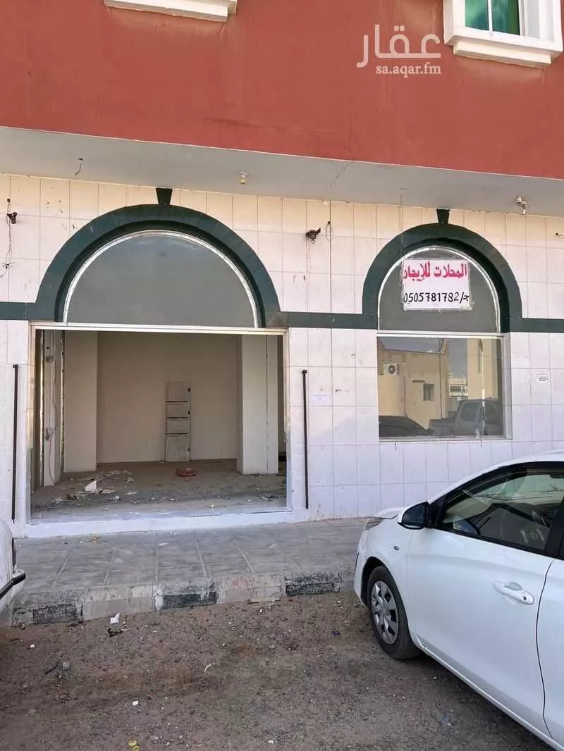 محل للإيجار في شارع  شارع ابن أبي ربيعة, حي الفيصلية أ, مدينة شروره, منطقة نجران 1 صورة
