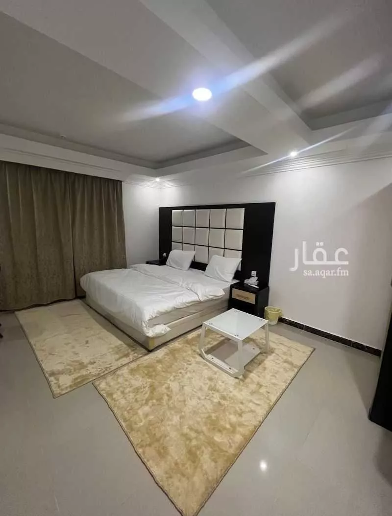 عمارة للإيجار في شارع شارع ابن أبي ربيعة, حي الفيصلية أ, مدينة شروره, منطقة نجران 1 صورة