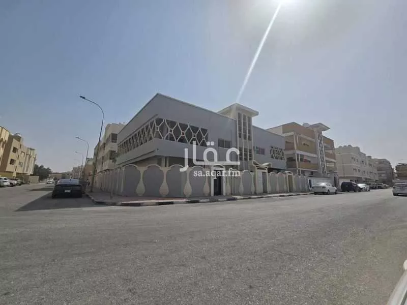 عمارة للبيع في شارع 18ب, حي المزروعية, مدينة الدمام, المنطقة الشرقية 1 صورة