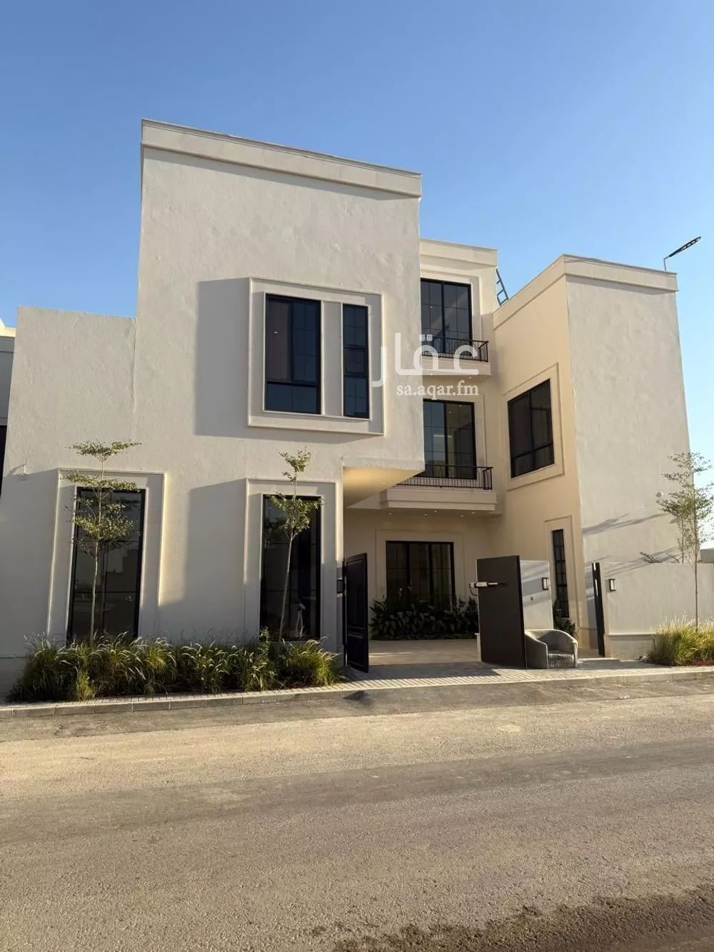 فيلا للبيع في شارع السيل الكبير, حي المهدية, مدينة الرياض, منطقة الرياض 1 صورة