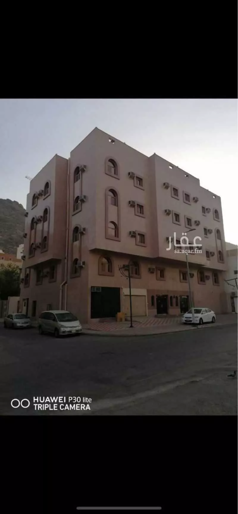 عمارة للبيع في شارع شارع الأجاويد, حي العزيزية, مدينة مكه المكرمه, منطقة مكة المكرمة 1 صورة