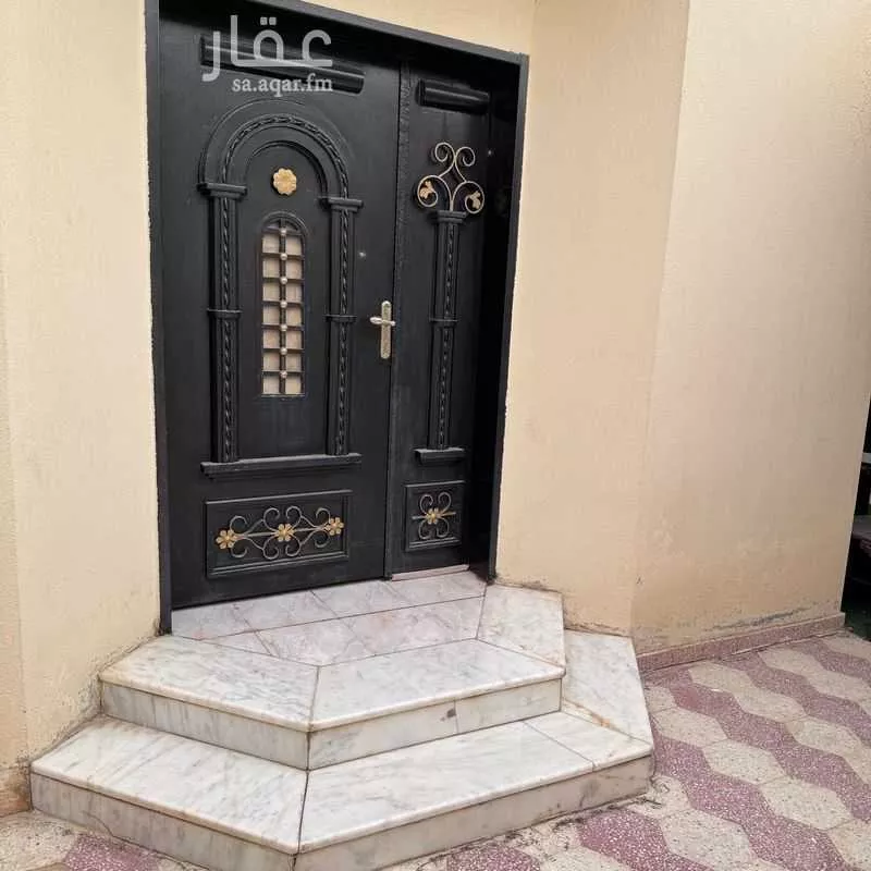 فيلا للبيع في شارع يدمة, حي المروة, مدينة الرياض, منطقة الرياض 1 صورة