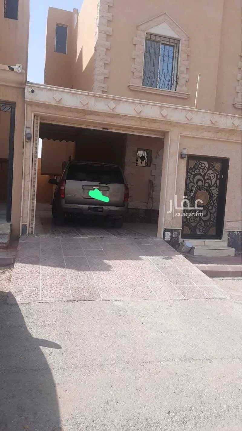 فيلا للبيع في شارع رقم 98, حي ظهرة لبن, مدينة الرياض, منطقة الرياض 1 صورة