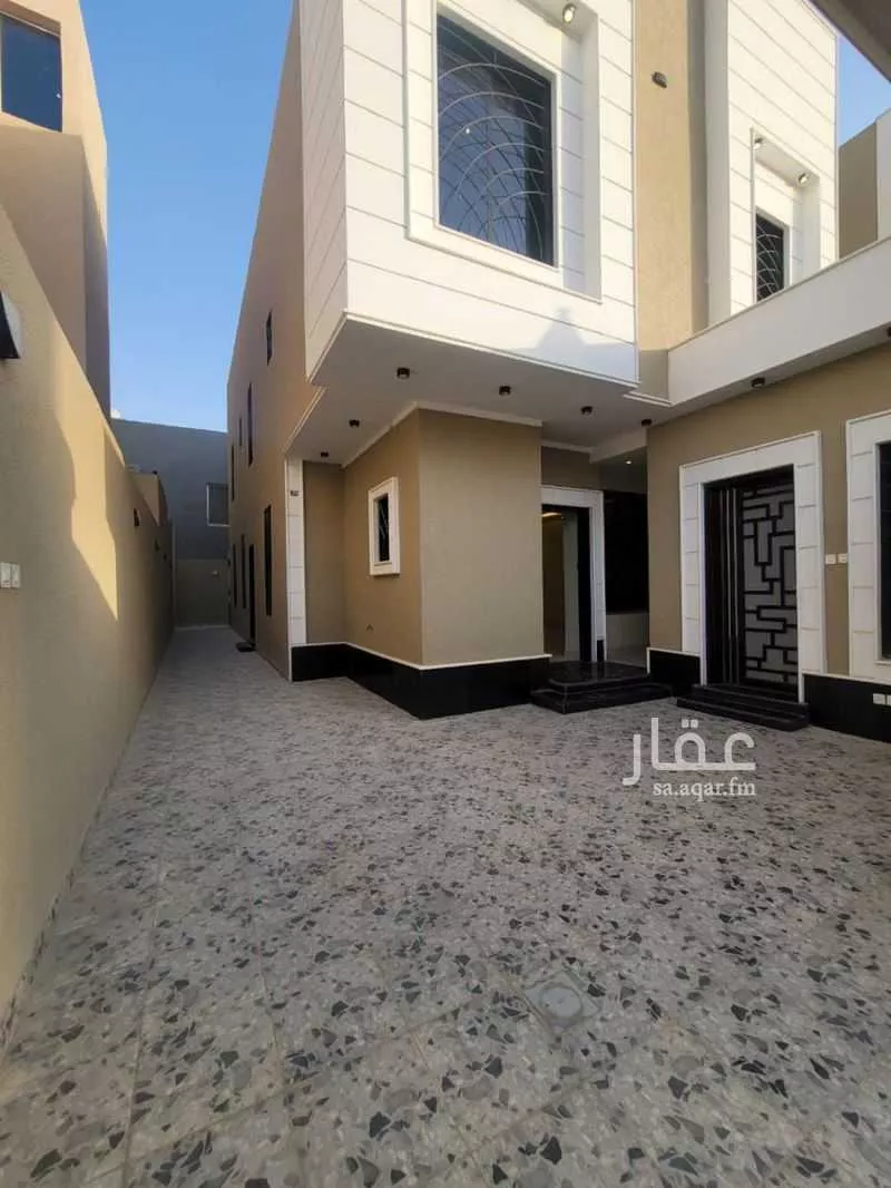 فيلا للبيع في شارع آسية المقدسية, حي بدر, مدينة الرياض, منطقة الرياض 1 صورة